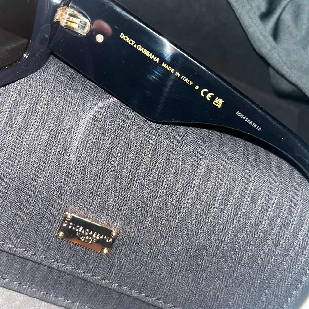 New, never used D&G sunglasses - Picture 6 of 6